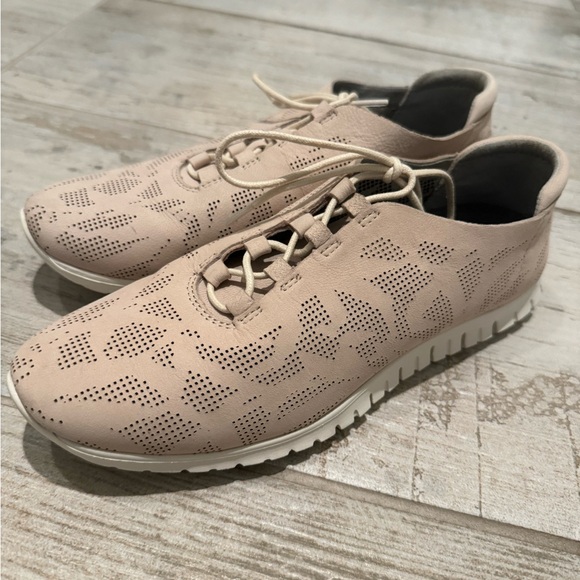 Womens Cole Haan ZeroGrand Lightweight Perforated Trainer Athletic Shoes - Picture 1 of 5
